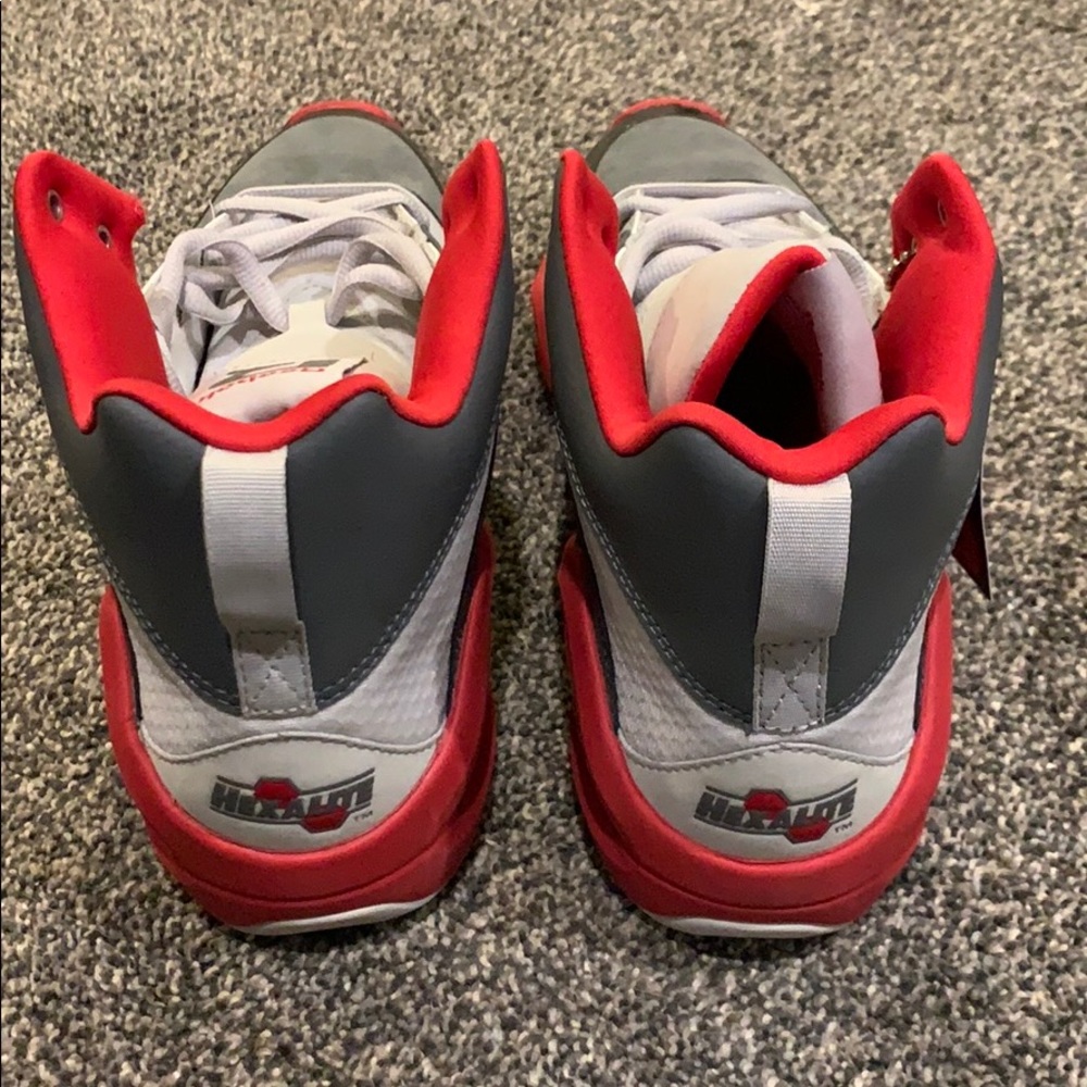 Reebok Sample - Picture 5 of 7